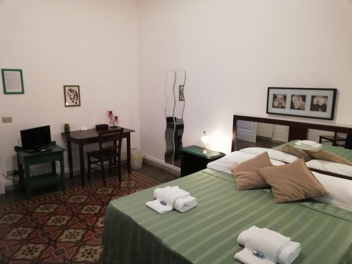 Aloi Rooms Aeroporto di Catania Fontana Rossa Esterno foto