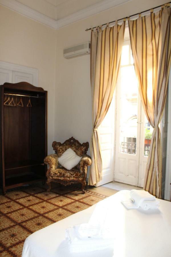 Aloi Rooms Aeroporto di Catania Fontana Rossa Esterno foto