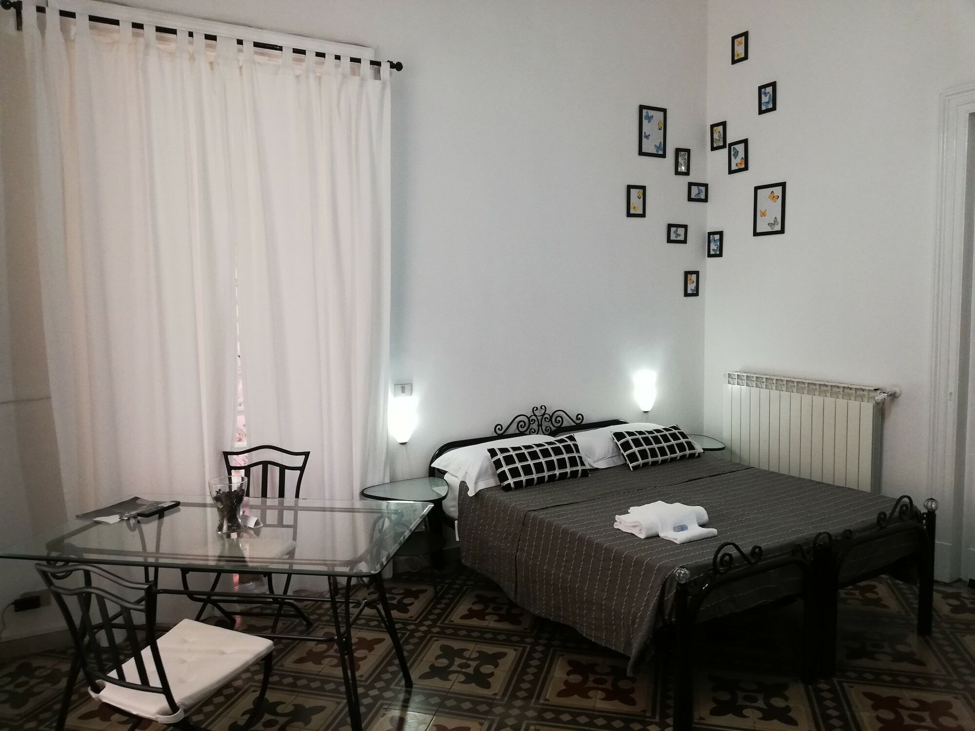 Aloi Rooms Aeroporto di Catania Fontana Rossa Esterno foto
